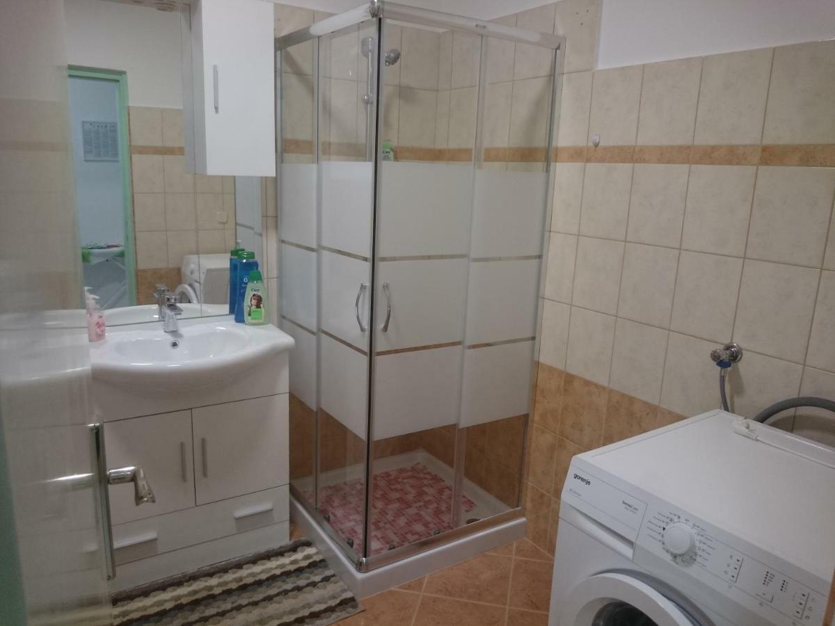 Апартаменты Apartman Sanja Ровинь Экстерьер фото