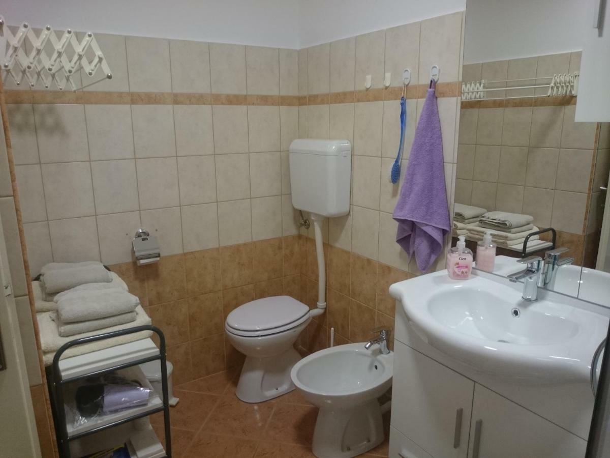 Апартаменты Apartman Sanja Ровинь Экстерьер фото